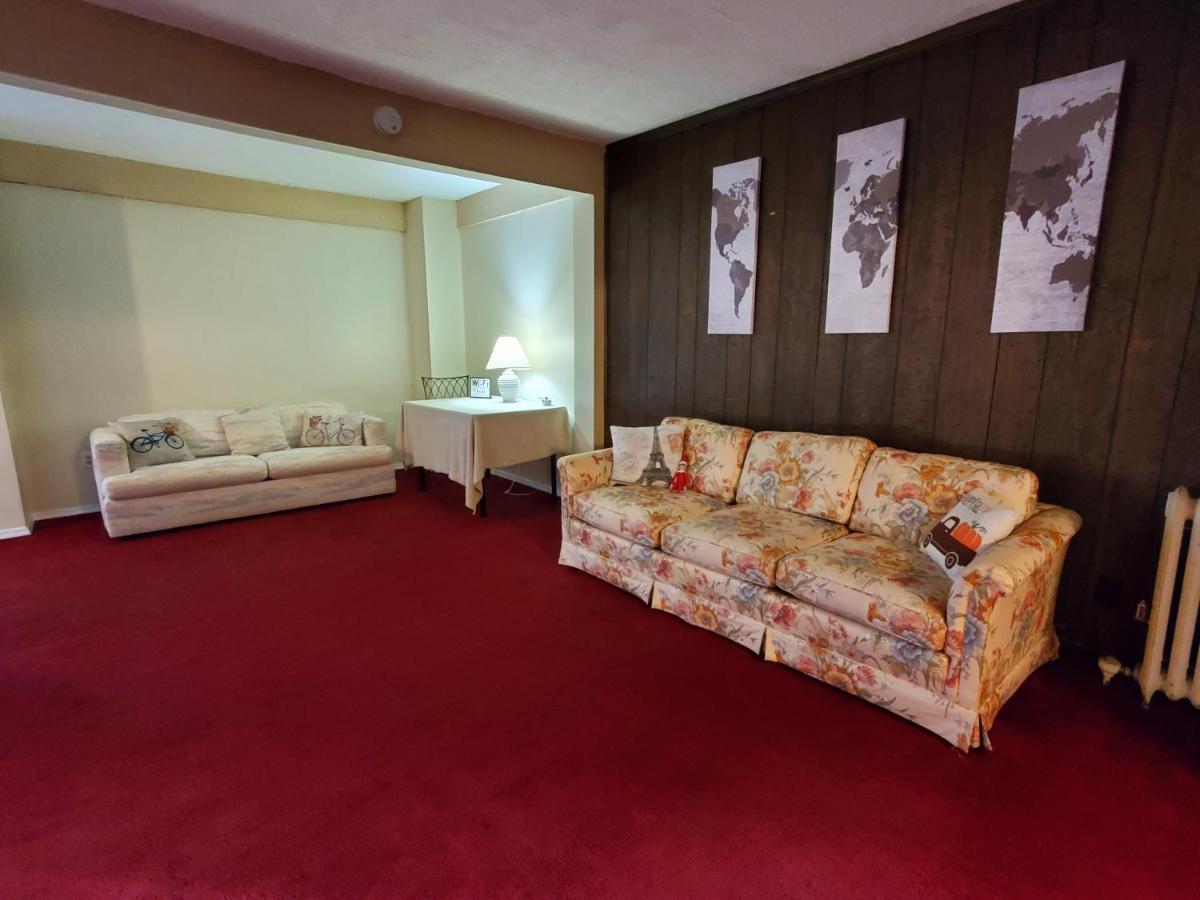 6 Minutes From The Falls! Spacious 2Nd Floor Apartment Sleeps 5 Niagara Falls Kültér fotó